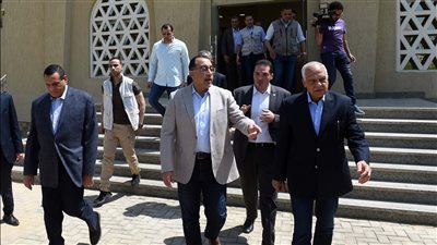 رئيس الوزراء يتفقد مشروع تنمية وتطوير المنطقة الاستثمارية بالصف