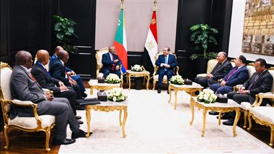 لتعزيز العلاقات الثنائية.. الرئيس السيسي يلتقي مع رئيس جمهورية جزر القمر