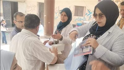 بالصور.. البدء بتجريع البؤر المصابة بالبلهارسيا بثلاث مراكز بالدقهلية 