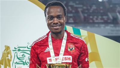 بعد عروض الاحتراف.. بيرسي تاو يرد على أنباء رحيله عن الأهلي