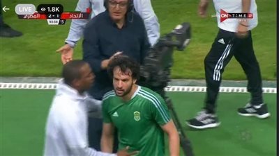 بعد واقعة الكاميرا.. إيقاف محمود علاء مباراتين وتغريمه 20 ألف جنيه