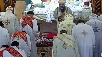 أسقف السويس يترأس القداس الآلهى بكنيسة الأنبا أنطونيوس
