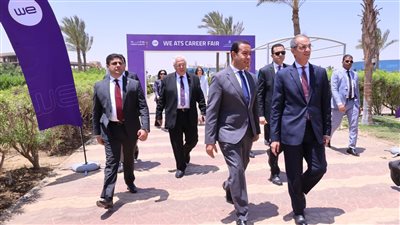 وزير الاتصالات يفتتح ملتقى توظيف خريجى مدارس  WE للتكنولوجيا التطبيقية