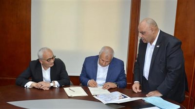 وزير التربية والتعليم يشهد اعتماد محافظ الوادي الجديد نتيجة الدور الأول للشهادة الإعدادية