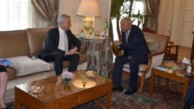 أبو الغيط يستقبل المفوض السامى لشئون اللاجئين