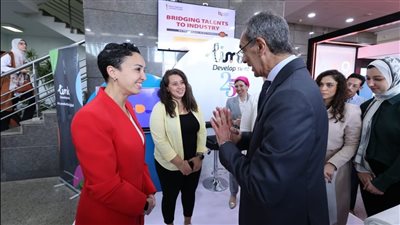 وزير الاتصالات يفتتح فعاليات ملتقى توظيف لخريجى برامج معهد تكنولوجيا المعلومات