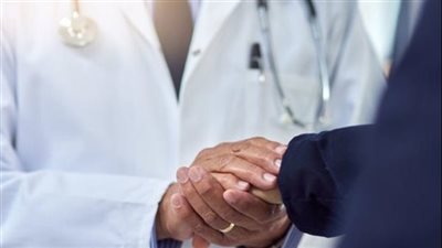 بالعملة الصعبة.. التفاصيل الكاملة لاتهام طبيب النساء بإقامة علاقات مشبوهة