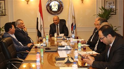 الدكتور محمود عصمت: القطاع الخاص شريك رئيسي ونعمل معا لتطوير الشركات وزيادة الإنتاج وتعظيم عوائد الأصول 