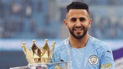 قنبلة الموسم .. تقارير صحفية: رياض محرز يعرض نفسه على الأهلي