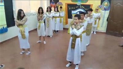 بسبب فيلم كليوباترا.. مدرسة دولية ترد على مزيّفي تاريخ مصر بهذا الإجراء