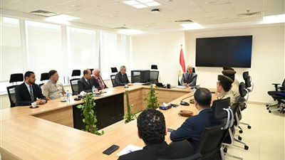 وزير الري يشهد توقيع بروتوكول تعاون بين هيئة المساحة وإدارة المساحة العسكرية 