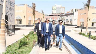 محافظ الفيوم يتابع أعمال رفع كفاءة المحاور المرورية بشارع الورشة ومنطقة 