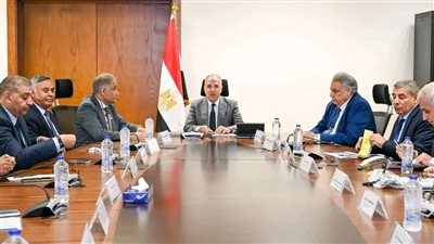 سويلم يتابع حالة المنظومة المائية وجاهزية شبكة الترع والمصارف ومحطات الرفع 