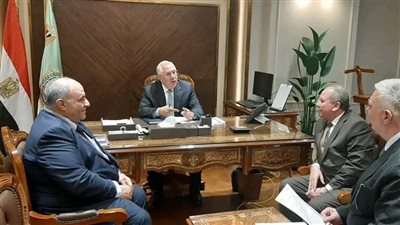 وزير الزراعة يتابع الموقف التنفيذي والحصر التصنيفي لمشروعات هيئة التعمير والتنمية الزراعية