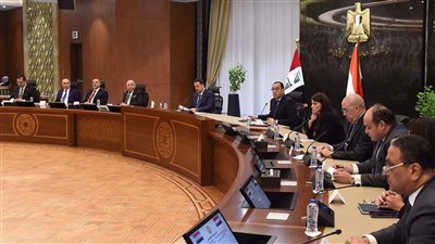 رئيسا وزراء مصر والعراق يفتتحان فعاليات منتدى رجال الأعمال المصري العراقي