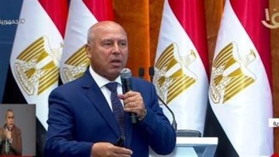 وزير النقل: الرئيس السيسي وجه بأن تكون مصر مركزا للتجارة العالمية واللوجيستيات