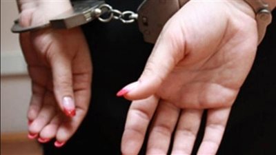 اختلست 1.5 مليون جنيه.. حبس موظفة بأحد البنوك بالقاهرة 