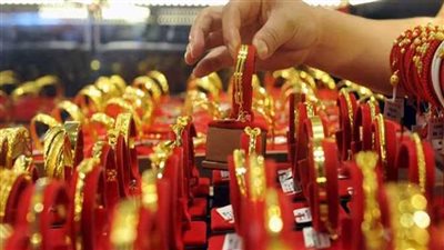 أسعار الذهب والدولار اليوم.. عيار 18 بـ 2014 جنيه