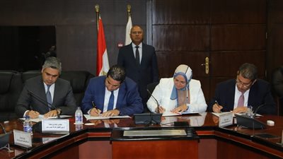 وزير النقل يشهد توقيع مذكرة تفاهم بشأن تأسيس شركة بين وزارة النقل وتحالف دولي مصري 
