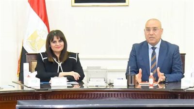 وزيرا الهجرة والإسكان يتلقيان تقريرًا شاملًا عن آخر مستجدات مكافحة الهجرة غير الشرعية 