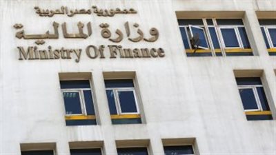 المالية: الجمارك لن تتعامل مع الشركات غير المسجلة بالفاتورة الإلكترونية من أول يوليو