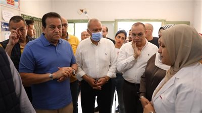 وزير الصحة يوجه بتوقيع الجزاء على أطباء أسنان مركز صحة المرأة بسندنهور لتقصيرهم  في العمل  