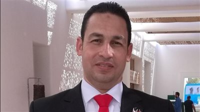 ابراهيم حمزة قائم بعمل امين الجامعة المساعد لشئون خدمة المجتمع وتنمية البيئة