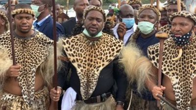 متحدث ينفى أنباء عن تعرض ملك دولة 