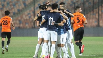 بثلاثية بيراميدز يحجز مقعده بنصف نهائي الكأس من شباك البنك الأهلى