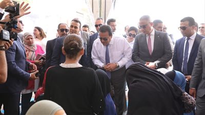 وزير الصحة يوجه بتكثيف الأنشطة والندوات التوعوية لخدمات تنظيم الأسرة