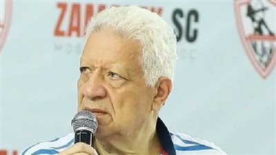 مرتضى منصور يهدد بانسحاب الزمالك من الدوري في إيقاف دونجا