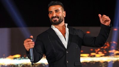 إخرسي لو سمحتي| الموسيقيين تلزم أحمد سعد بالإعتذار لسيدات تونس.. والمطرب: حاضر