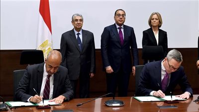 مدبولي يشهد توقيع اتفاقية لتخصيص قطعة أرض لشركة 