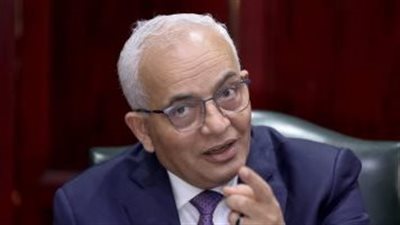 وزير التعليم يشدد على عدم تأخير توزيع أسئلة امتحانات الثانوية وتطبيق التفتيش بحزم