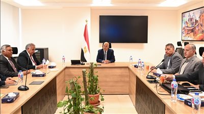 الدكتور سويلم يوجه بإستمرار متابعة معدلات تنفيذ خطط تطهيرات الترع بالمحافظات وخاصة بالنقاط الساخنة