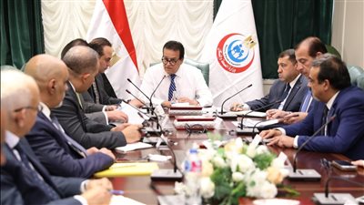 وزير الصحة يؤكد اهتمام القيادة السياسية  ودولة رئيس الوزراء الدكتور مصطفى مدبولي بالحملة القومية