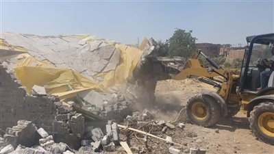 محافظ الفيوم: إزالة 68 حالة تعدٍ بالبناء المخالف على الأراضي الزراعية وداخل الحيز العمراني 