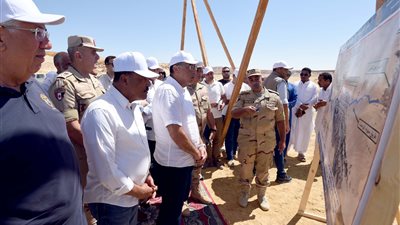 رئيس الوزراء يصل سيوة ويتفقد مكونات مشروع تطوير منظومة إدارة الري والصرف بالواحة
