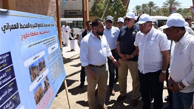 رئيس الوزراء يتفقد أعمال التنسيق الحضاري بميدان السوق