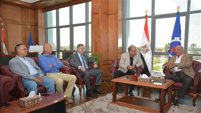 وزير قطاع الأعمال في زيارة للسويس لتفقد عدد من الشركات التابعة للوزارة