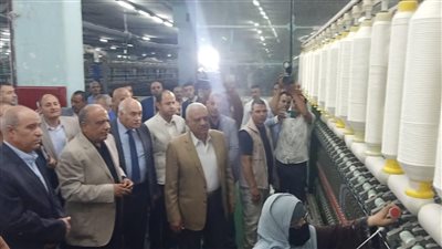 وزير قطاع الأعمال يتفقد شركة مصر ـ إيران بالسويس للوقوف على أعمال التطوير