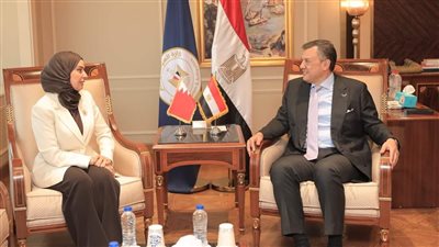 وزير السياحة والآثار يلتقي بسفيرة البحرين بالقاهرة 