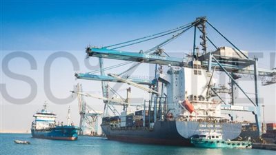 إقتصادية قناة السويس: تنفيذ أول عملية لخدمة تموين السفن تتم بنجاح بالسخنة