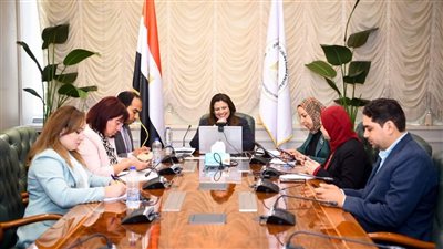 وزيرة الهجرة تلتقي أبناء الجاليتين المصريتين في الهند وباكستان