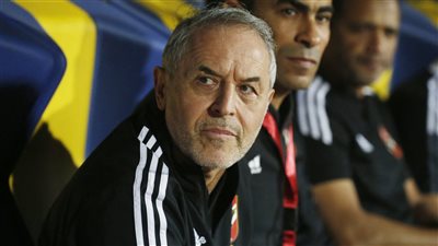 صدمة لجماهير.. كولر يستبعد نجم الأهلي من مباراة القمة أمام الزمالك