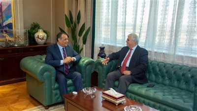 وزيرا الإنتاج الحربى والتعليم العالى يشهدان توقيع بروتوكول تعاون بين وزارة الإنتاج الحربى والجامعات التكنولوجية 