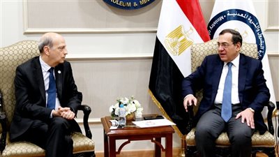 وزير البترول يستقبل وفد شركة توتال انرجيز الفرنسية