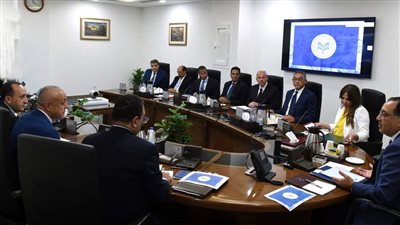 رئيس الوزراء يناقش حزمة حوافز مقترحة لمشروعات المناطق المركزية للأعمال