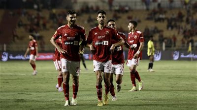 نسر الأهلي يعبر ذئاب المقاولون العرب برباعية في الدوري