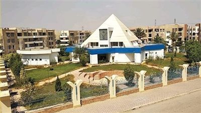 وزيرة الثقافة تفتتح المركز الثقافي لهيئة الكتاب بمدينة الشروق